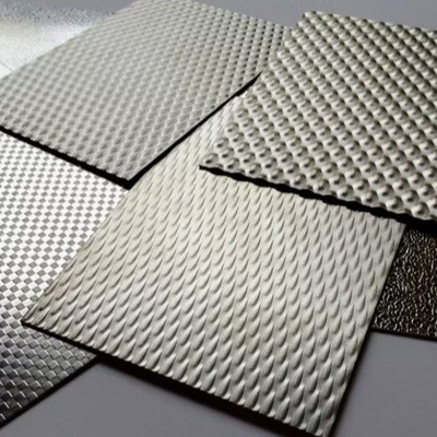 304 316L 430 Kişisel Kayma Karşıtı Çakılmış Paslanmaz Çelik Plakası/Paslanmaz Çelik Şablonlu Plakası